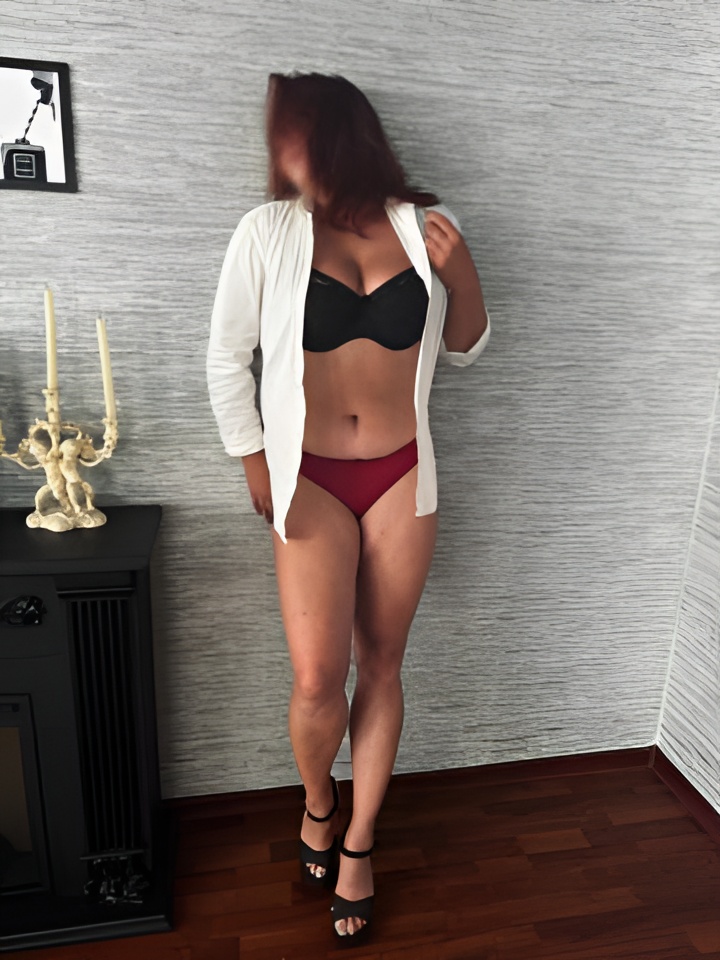 Индивидуалка Услада, доступна для личного знакомства от 1500 руб