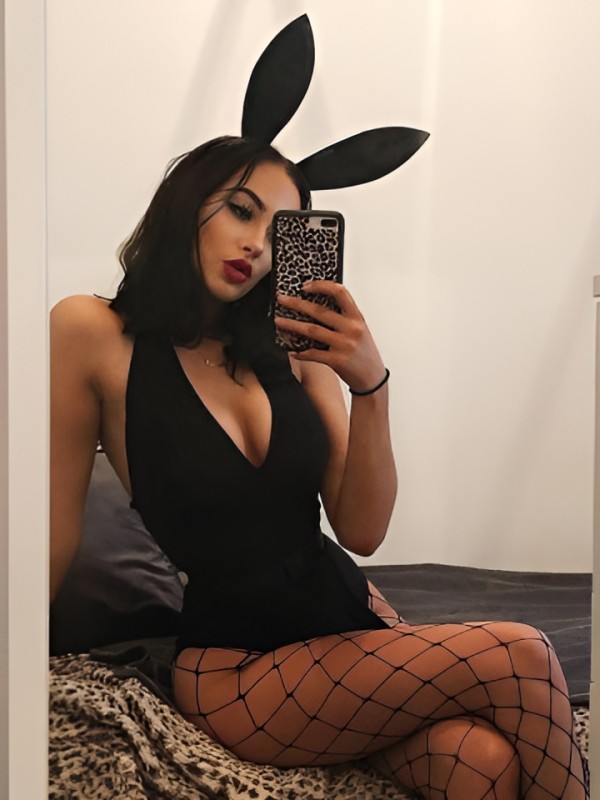 Эсмеральда привлекательная девушка из Фурманов цена от 1500 руб