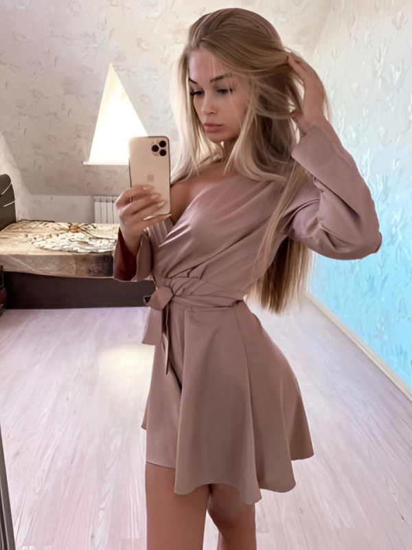 Леся привлекательная девушка из Фурманов цена от 10000 руб