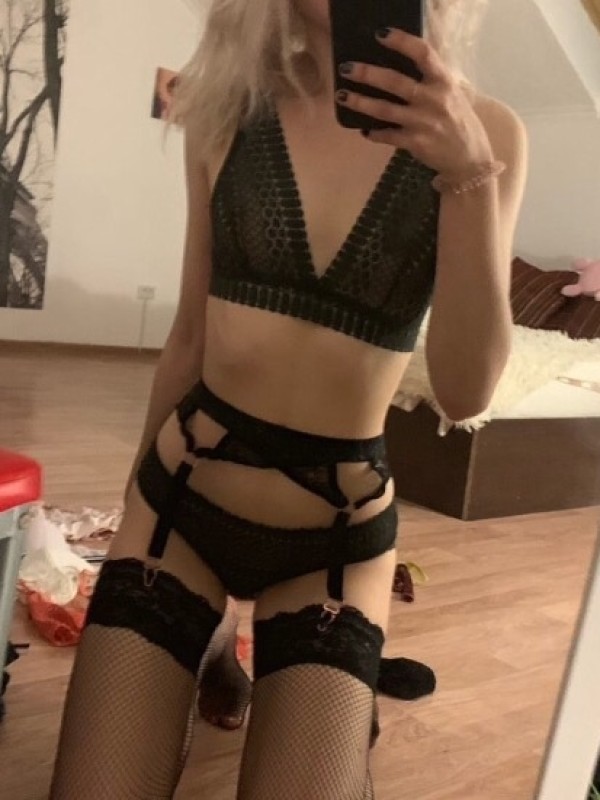 Люба привлекательная девушка из Фурманов цена от 3500 руб